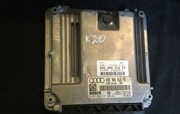 Audi A4 S4 B7 8E 8H Engine control unit/module 03G906016FE 0281012127