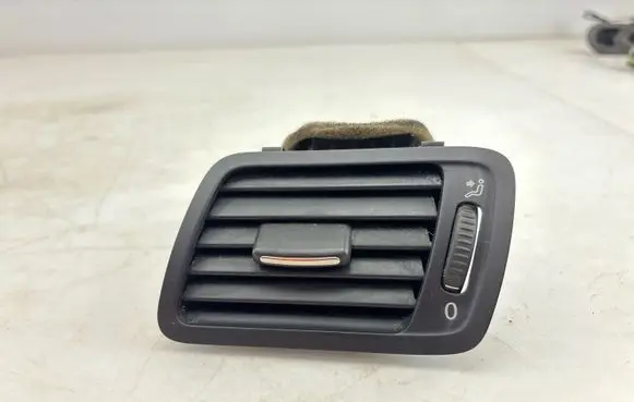Volkswagen PASSAT B6 Dashboard side air vent grill/cover trim 05703001