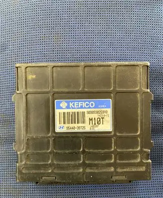 Hyundai Tucson LM Gearbox control unit/module 9544039725 9090930259A0