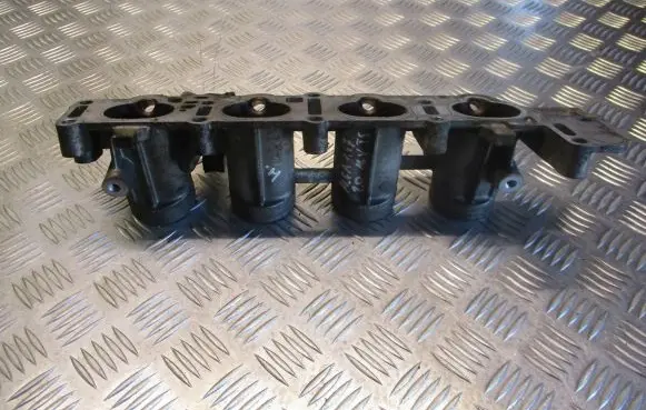Alfa Romeo 147 Intake manifold