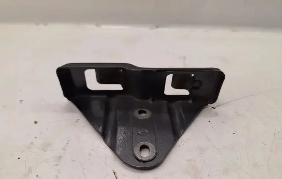 Toyota Avensis T250 Headlight/headlamp mounting bracket 5208205020