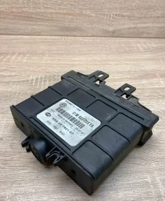 Volkswagen Golf IV Gearbox control unit/module 01M927733FA 5DG00792107