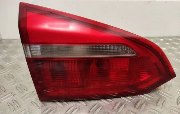 Ford Focus Tailgate rear/tail lights F1EB13A603b