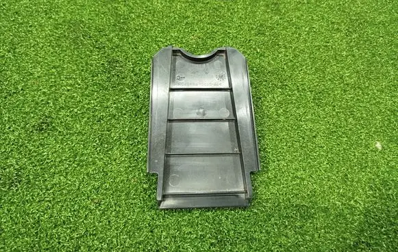 Renault Master III Fuse box cover 8200937730
