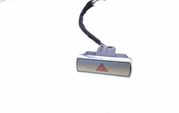 Ford Mondeo MK IV Hazard light switch 6M2T13A350