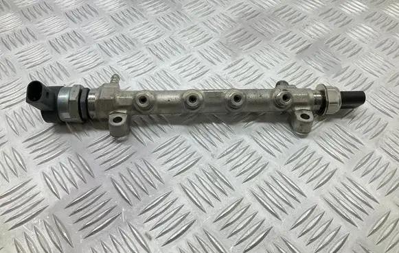 Skoda Octavia Mk3 (5E) Fuel pressure regulator 04L089B 04L906054 057130764AB