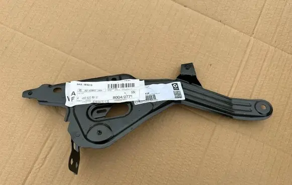 Smart ForFour II W453 Fender mounting bracket A4536209900