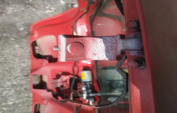 Seat Altea Tailgate/trunk/boot hinge