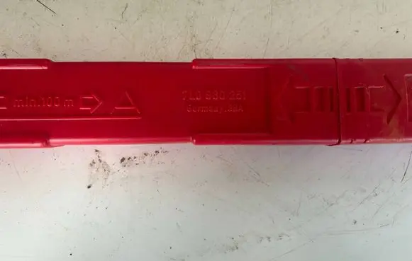 Volkswagen Touran I Emergency warning sign 7LO860251