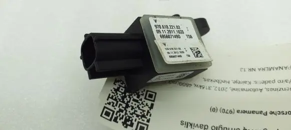 Porsche Panamera (970) Airbag deployment crash/impact sensor 97061822102