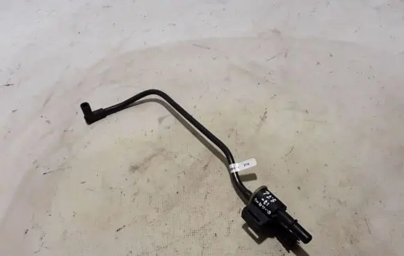 Dodge Durango Valve 04627694AA