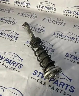 BMW 5 G30 G31 Front shock absorber/damper 6866617
