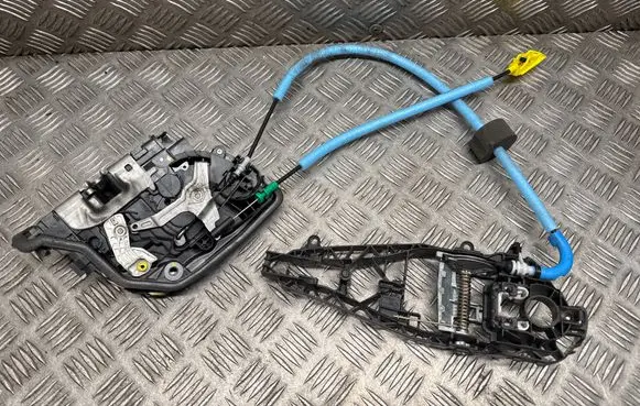 BMW 2 F45 Rear door lock 7281944 A046465 18283810