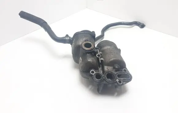 Volvo XC90 Oil filter cover 08642839