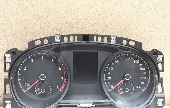 Volkswagen Golf VII Speedometer (instrument cluster) 5G1920742A