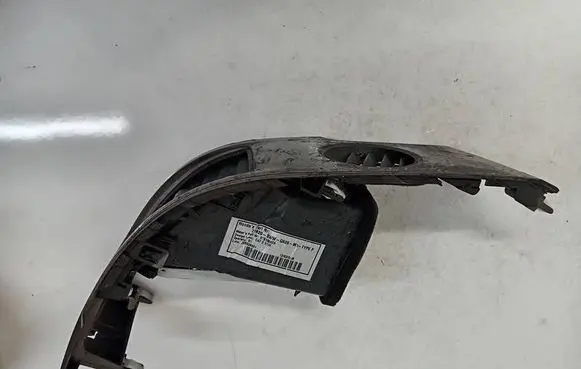 Dash center air vent grill