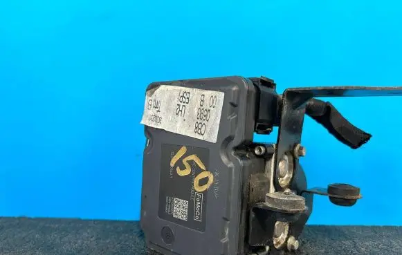 Ford Focus ABS Pump 10061936801 28561198063