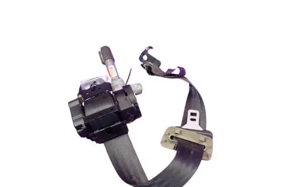 Volvo S60 Front seatbelt