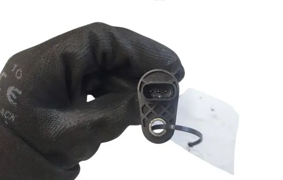 Volvo V60 Crankshaft position sensor 0261210338 31303937