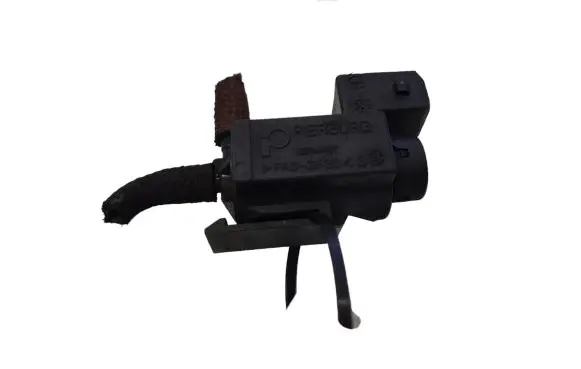 BMW 1 F20 F21 Turbo solenoid valve 70231800 7810831