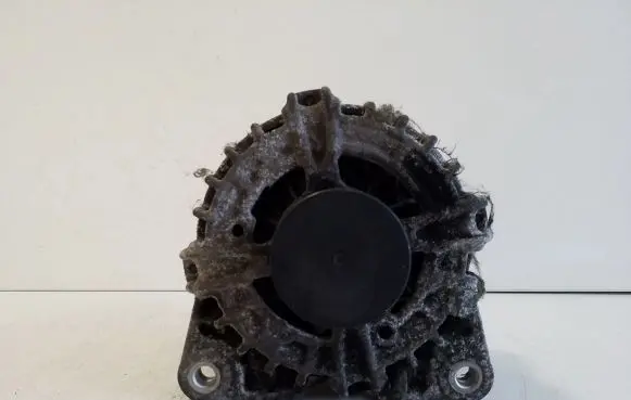 Nissan X-Trail T32 Generator/alternator 231004BE0A F000BL0841