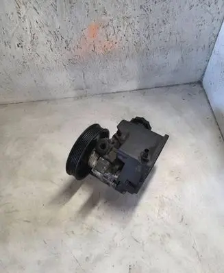 Mercedes-Benz Vito Viano W639 Power steering pump A0034667201