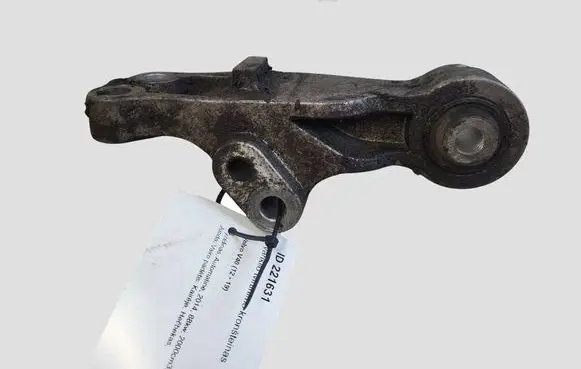 Volvo V40 Engine mounting bracket 31430427
