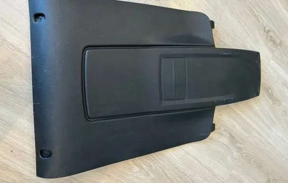 Mercedes-Benz E C207 W207 Seat trim A2079100139 2079100139