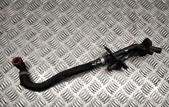 Volvo V70 Engine coolant pipe/hose