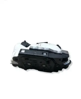Volkswagen Golf Sportsvan Front door lock 5K1837016E