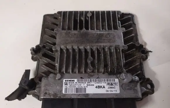 Ford Focus Engine control unit/module 5WS40512AT