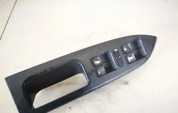 Volkswagen Touran I Electric window control switch 1t1867371f