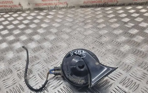 Audi A4 S4 B5 8D Horn signal 4B3951221