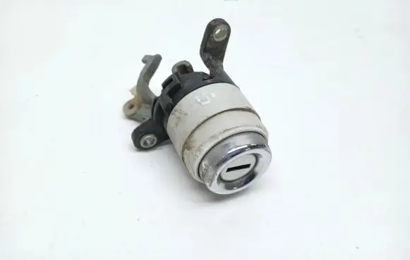 Audi 80 90 B3 Tailgate exterior lock 