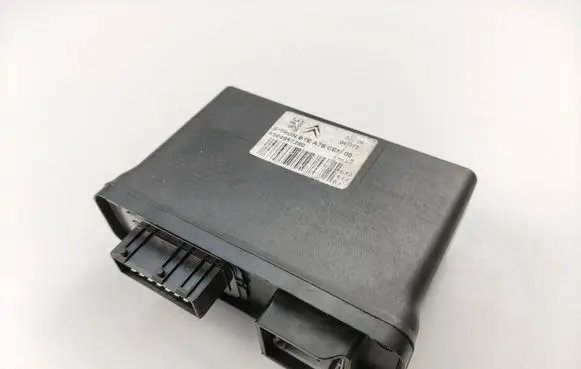 Peugeot 207 CC Convertible roof control unit 9664957280