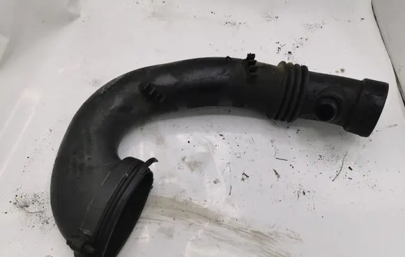 BMW 3 E46 Turbo air intake inlet pipe/hose 7786777