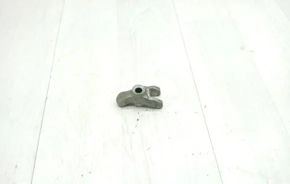 Opel Zafira B Fuel Injector clamp holder