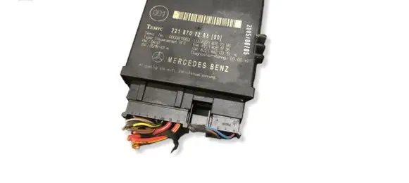 Mercedes-Benz S W221 Tailgate/trunk control unit/module 2218707285