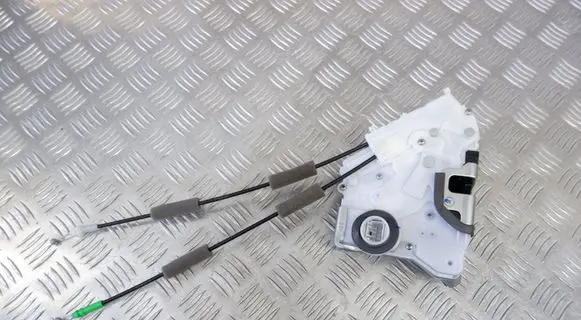 Toyota Yaris XP210 Front door lock 690400D320