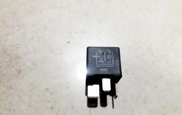 Ford Focus Other relay f80b14b192aa