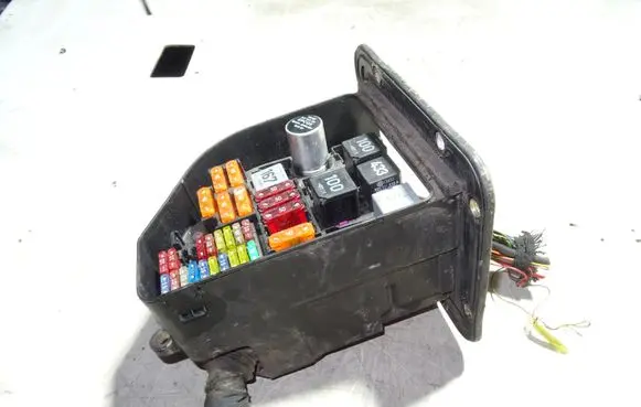 Volkswagen Phaeton Fuse module 3D1937499F