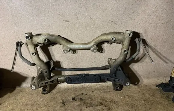 Mercedes-Benz CLS C218 X218 Front subframe