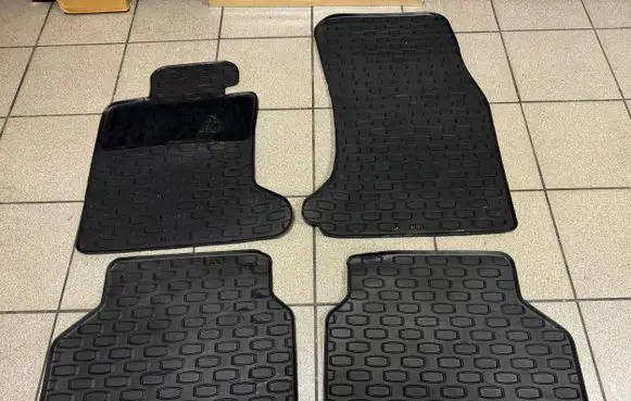 BMW 5 E60 E61 Car floor mat set 51470302703 51470304151 51470304152