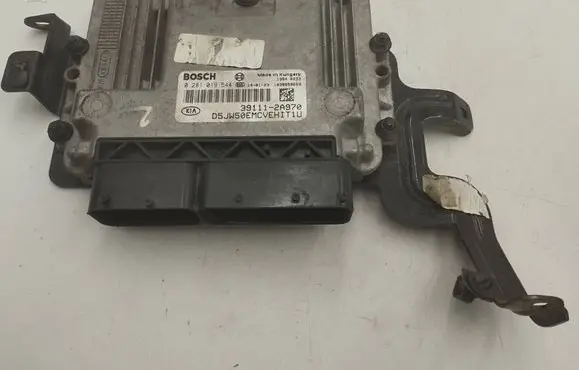 KIA Ceed Engine control unit/module 0281019544 391112A970 1039S59669
