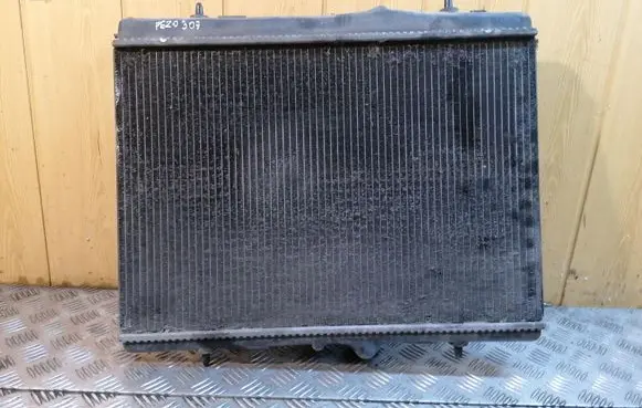Peugeot 307 Coolant radiator 9647419180