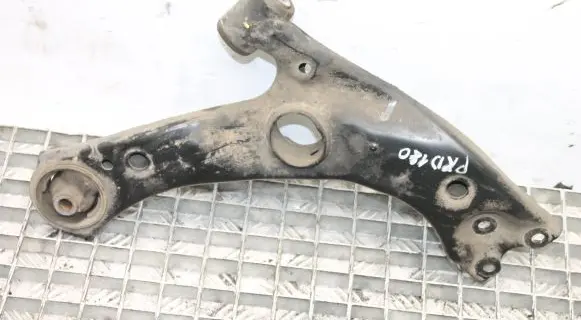 Toyota C-HR I Front lower control arm/wishbone