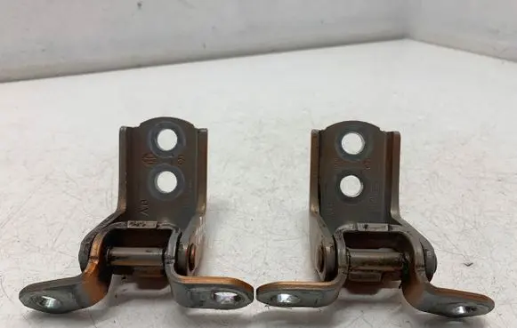 Nissan X-Trail T32 Front door hinge set 1120009