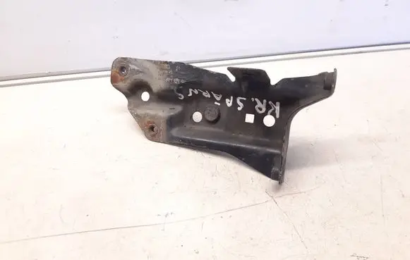 Audi A3 S3 8P Fender mounting bracket 8P0821125A