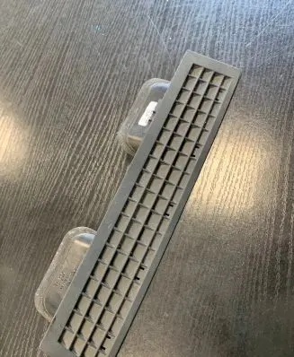 BMW 7 E65 E66 Dash center air vent grill 8385256