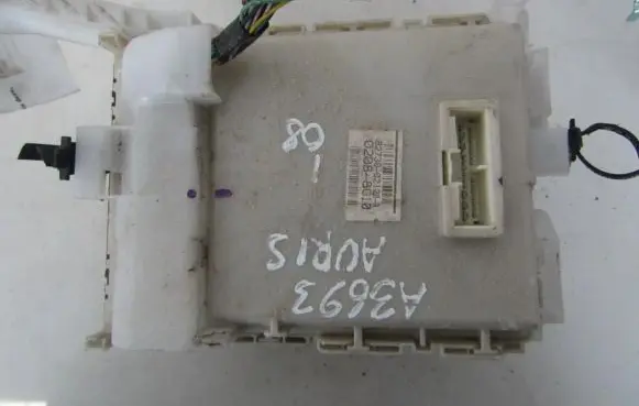 Toyota Auris 150 Fuse box set 8273002120A 82730-02120-A